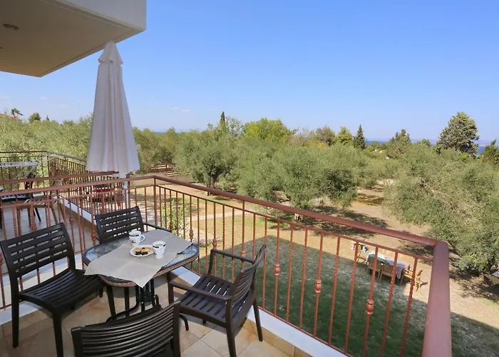 Дом отдыха Melimaria2 *